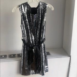 Sparkly holiday mini dress! silver sequins